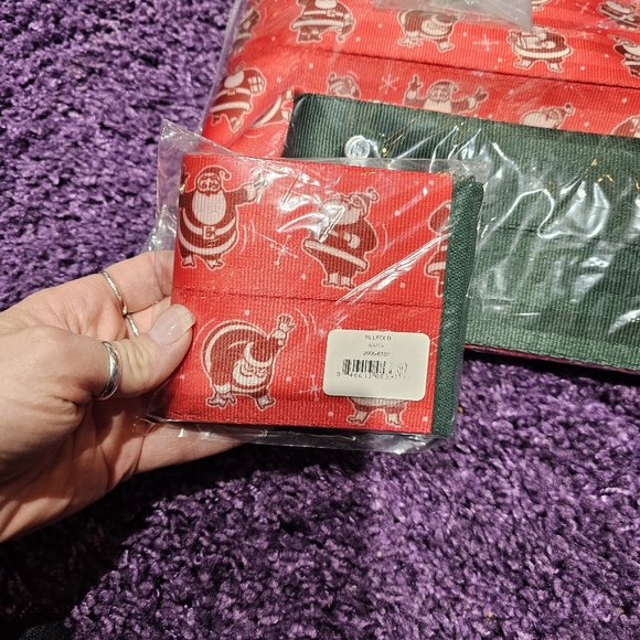 Harveys Christmas Santa Tote Purse - Picture 2 of 6